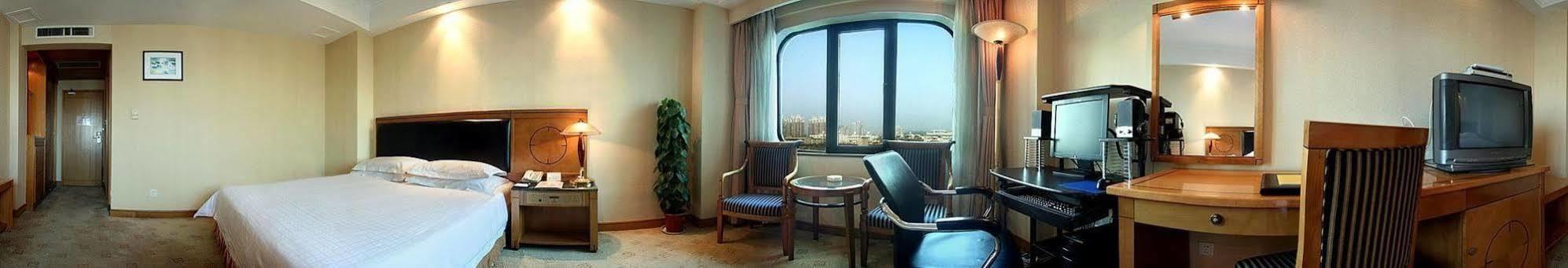 Crown Hotell Wuhan Eksteriør bilde