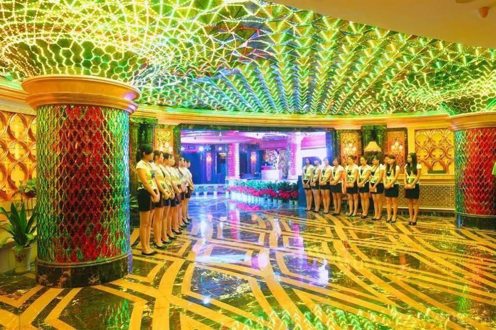 Crown Hotell Wuhan Eksteriør bilde